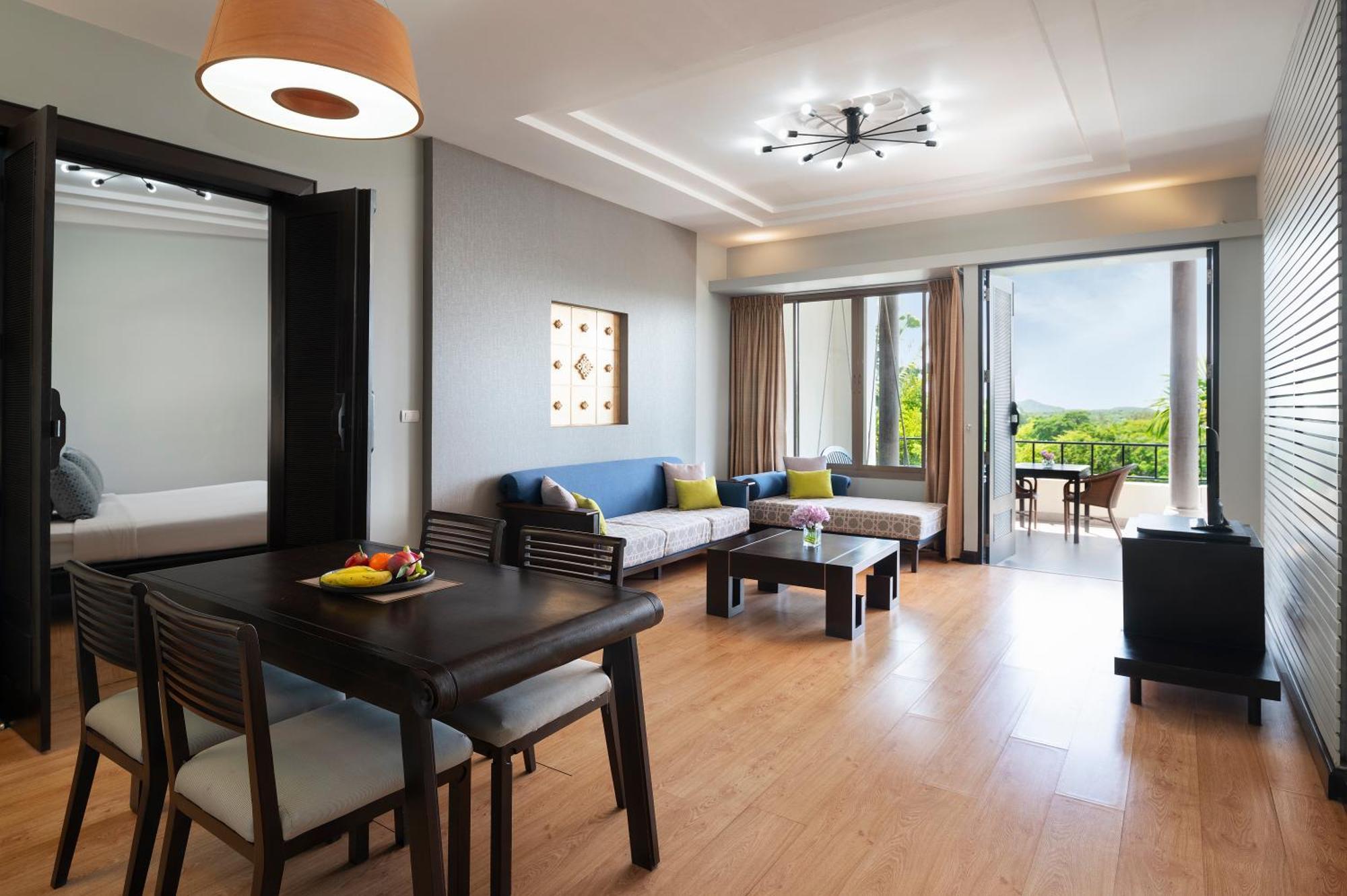 Springfield Village Golf & Spa Petchaburi Esterno foto