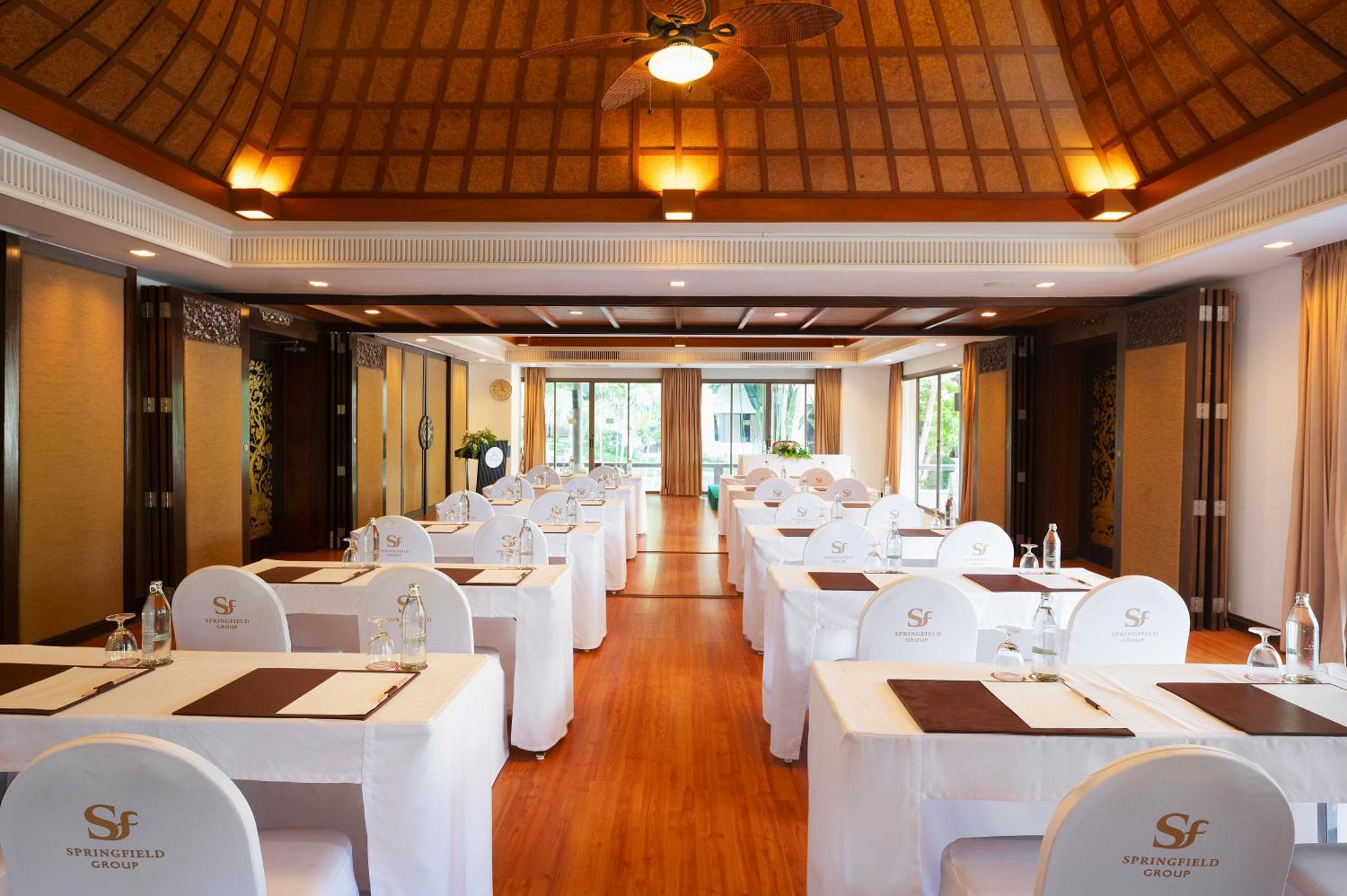 Springfield Village Golf & Spa Petchaburi Esterno foto