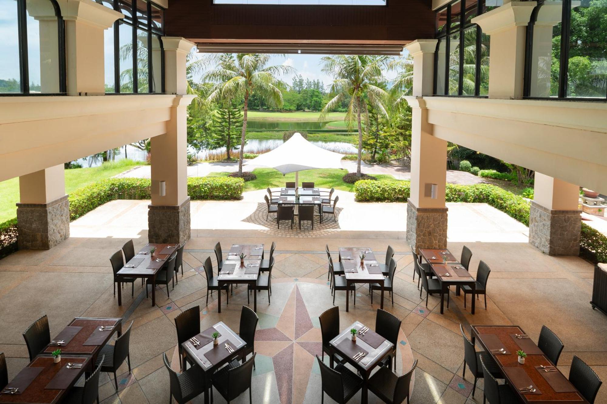 Springfield Village Golf & Spa Petchaburi Esterno foto