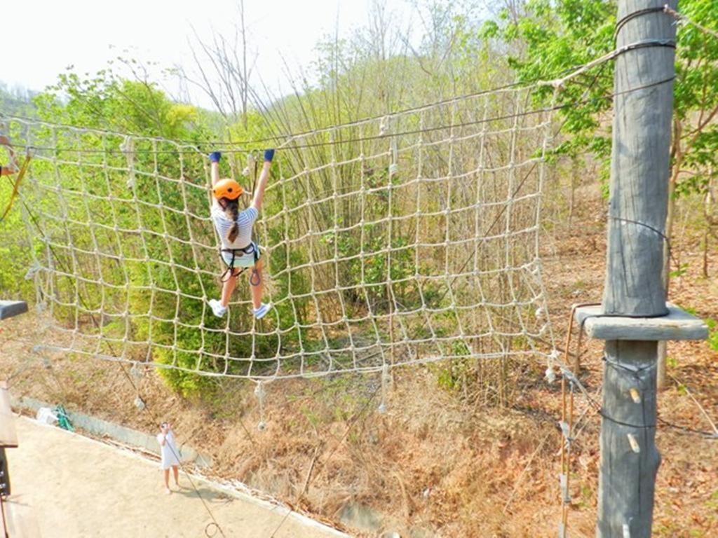 Springfield Village Golf & Spa Petchaburi Esterno foto